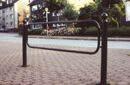 Standpfosten für Absperrbarrieren, Endpfosten mit 2 Anschlusslaschen