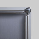 50x70 cm Klapprahmen, Brandschutzklasse B1 zertifiziert, 32 mm Profil, Ecken auf Gehrung